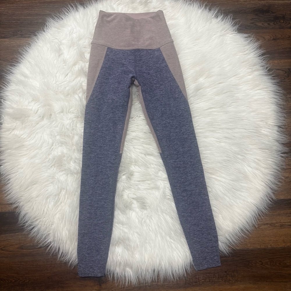 Beyond Yoga Off Duty High Waisted Legging in Deep Amethyst & Wild Wisteria